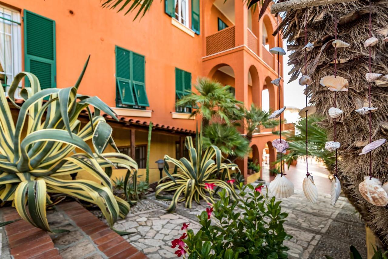 Miramare Di Varigotti Exteriör bild