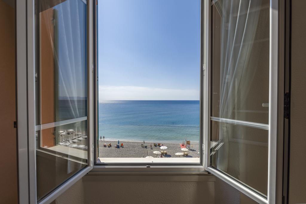 Miramare Di Varigotti Exteriör bild
